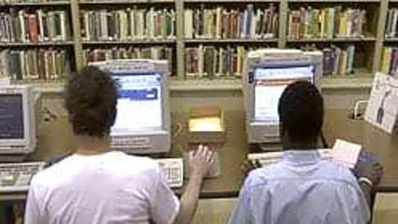 You may be chatting with a robot!