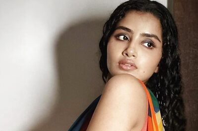 Anupama Parameswaran Is A Sight To Behold In An Abstract Print Saree