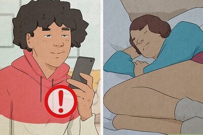 Is It Too Late to Text a Girl? The Unspoken Rules Behind Late Night Texts