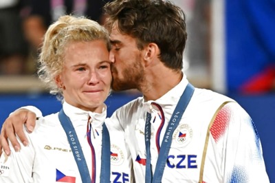 Czech Republic Tennis Duo, Who Broke Up Before 2024 Paris Olympics, Wins Mixed Doubles Gold