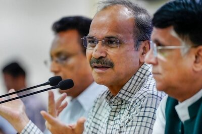 Cong Looks for Alliance With TMC, But Adhir Chowdhury Wants to Take a ‘Left’ Turn