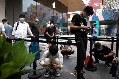 Shake Shack shrugs off trade war, opens outlet in Beijing