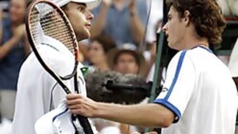 Venus, Roddick crash out of Wimbledon