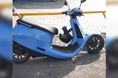 Ola S1 Pro Electric Scooter's Front Suspension Breaks After Head-on Collision