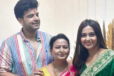 Tejasswi Prakash's Mother Shuts Her Down for Dodging Wedding Question: 'Groom is Finalised...'