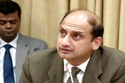 Need to Divest Stakes in Public Sector Banks in Graceful Manner, Says RBI Ex-Deputy Governor Viral Acharya