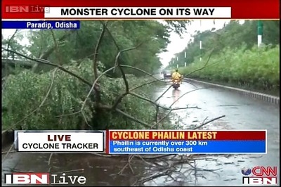 Cyclone Phailin: Storm hits Odisha coast, windspeeds over 200 kmph