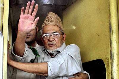 SC frees Pakistan virologist Dr Khalil Chisty