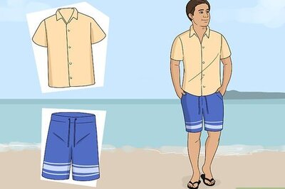 How to Meet a Girl at the Beach
