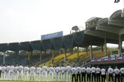 Cricketers pay homage to Mumbai terror victims