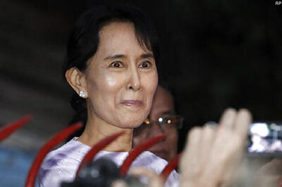 Manmohan Singh will meet Suu Kyi on May 29