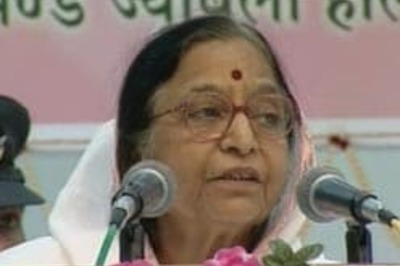 Veil a symbol of Mughals' respect for women: Patil