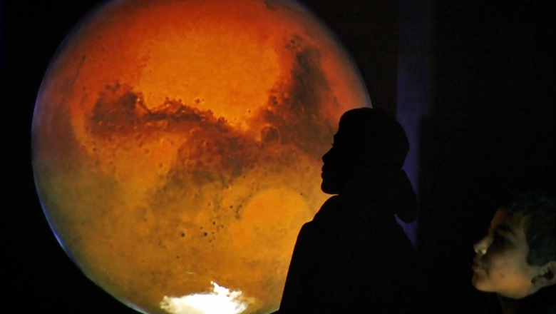 For $20 a Kg, You Can Now Order a Handful of Soil From Mars