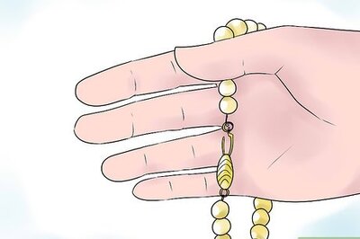 How to Open or Close a Fish Hook Clasp