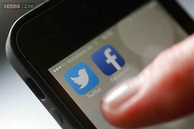 Facebook's ad warning sounds a note of caution for Twitter