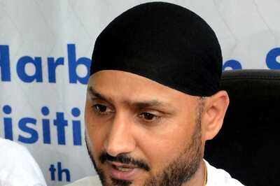 'Please Stop Dreaming and Wake Up Now': Harbhajan Singh Gives a Blunt Response to a Fan