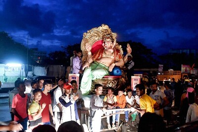 Ganesh Chaturthi 2016: Temples Where Cricketers Get Selected; Prayers Are Offered on Mobiles