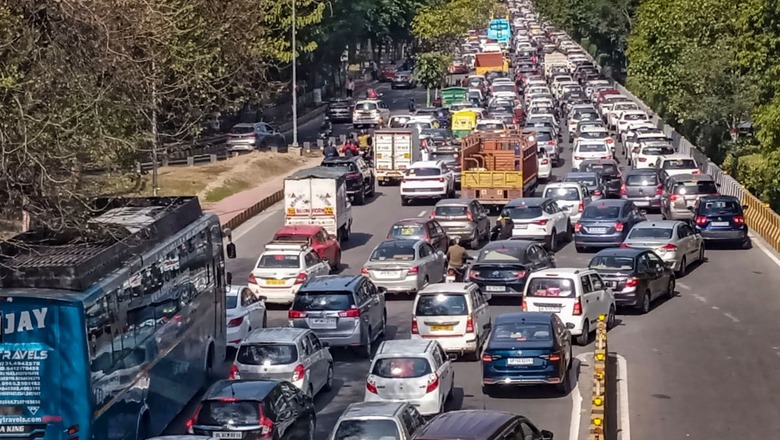 Massive Traffic Jams On Roads Connecting Delhi-Noida Due To Farmers Protest | Routes To Avoid
