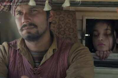 'Highway' trailer: Alia Bhatt falls in love with her kidnapper Randeep Hooda