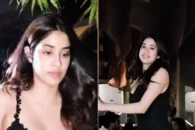 Janhvi Kapoor's Black Lace Dress Trolled By Netizens For Looking Like a 'Sleepwear', Watch Video