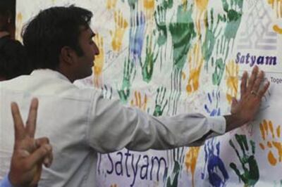 Govt orders probe into Satyam scam