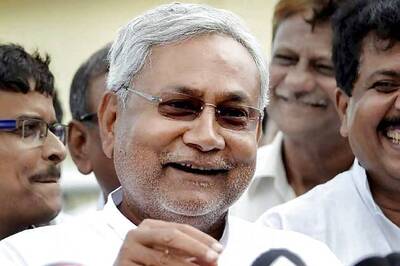 Nitish takes a dig at Lalu, says there is fire in RJD house due to short-circuit