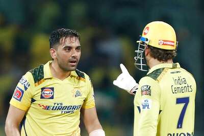 'Bewakoof Tum Nahi ho, Mein Hoon': Mohit Sharma Reveals MS Dhoni's Hilarious Dad-like Response to Deepak Chahar