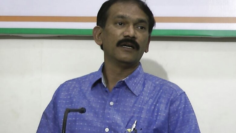 Notice to Girish Chodankar on Plea to Disqualify 10 Congress-turned-BJP MLAs