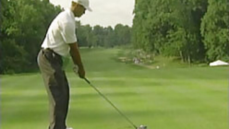 Woods sets up play-off with dramatic birdie
