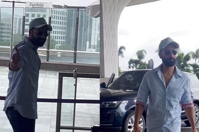 Watch: Vicky Kaushal's Uber-Cool Airport Look Is What We Need This Monsoon