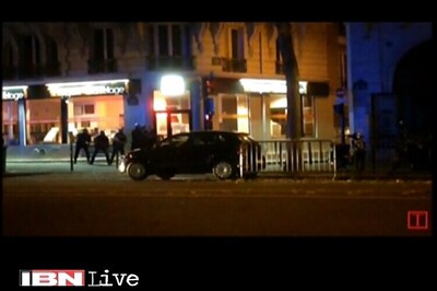 People hid in dressing room during attack in Bataclan theatre, say eye-witnesses