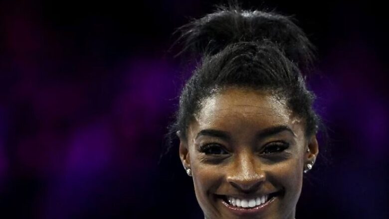 'That's Not Me': Simone Biles Calls Out Wall Street Journal For Using Incorrect Image