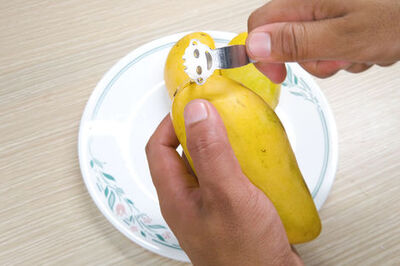 How to Make Mango Lassi