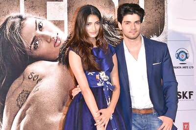 Athiya Shetty, Sooraj Pancholi debut on ramp for Falguni & Shane Peacock