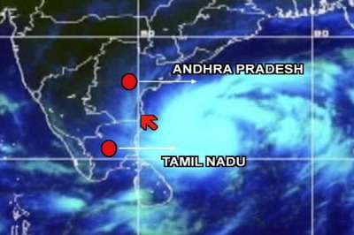 Cyclone Laila nears AP, TN; high alert issued