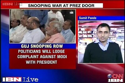 Politicians, activists meet President against Modi over snooping row