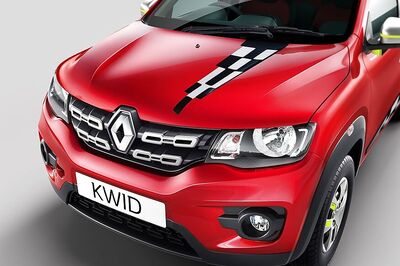 Renault Kwid Live For More Reloaded 2018 Edition Launched, Gets Reverse Parking Sensors