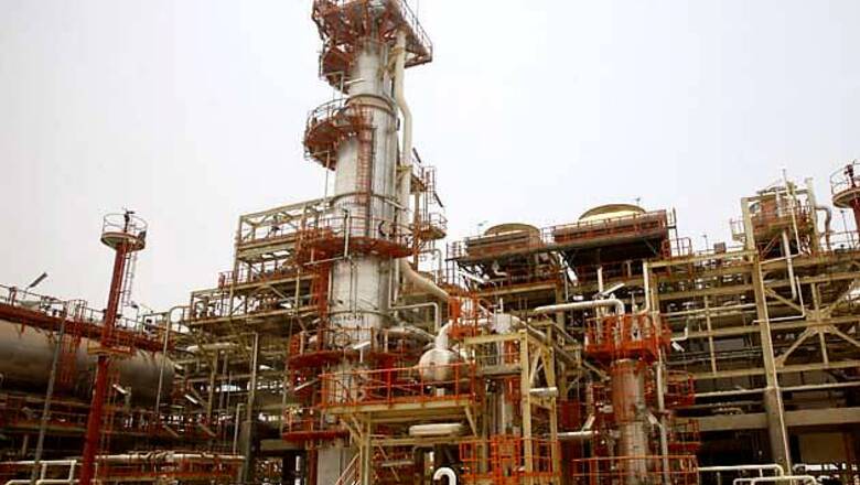 World oil import bill heading for record $2 trillion