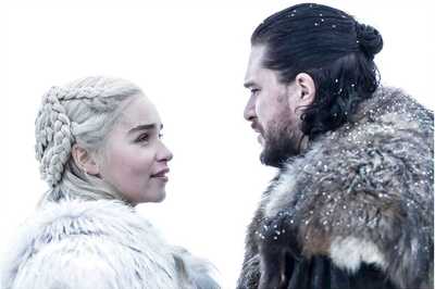 New Game of Thrones Fan Theory Says Jon Killed Daenerys to Live with Her a Thousand Years!