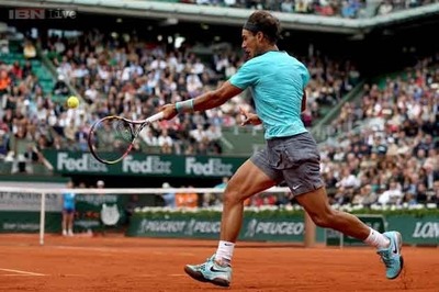 Nadal masters young apprentice, Murray hits form in French Open