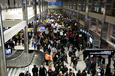 US May Widen Ban of Carry-on Computers on Planes
