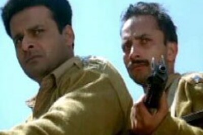 Pics: Manoj Bajpai braves it all in 1971