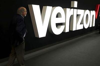 Verizon To Buy Pre-paid Mobile Service Tracfone In $6.25 Billion Deal