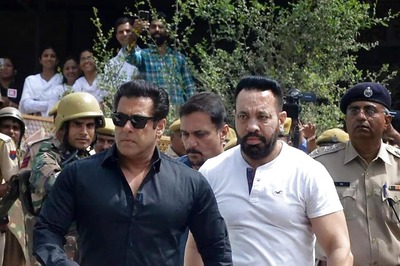 Salman Khan Gets Gun License After Meeting With Mumbai Top Cop Over Death Threats