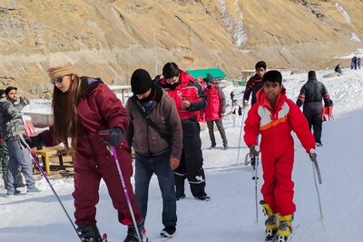 Months After Disastrous Floods, Himachal Welcomes Lakhs of Tourists On Christmas Eve