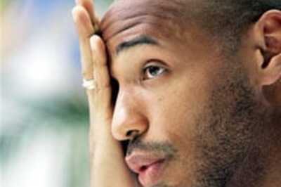 Henry still mulling Arsenal future