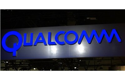 Qualcomm puts UK spectrum on sale to meet demand for Internet access