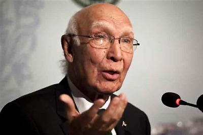 HellInPoK: Our Kashmir is azad, India using 7 lakh soldiers to suppress Kashmiris, says Pakistan NSA Sartaj Aziz