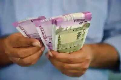 7th Pay Commission: Banks Asked To Send Monthly Pension Slip Via SMS, WhatsApp