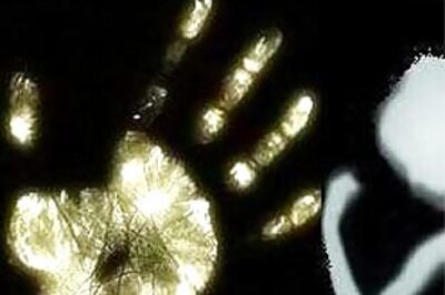 Girl resists rape, set on fire; dies in hospital